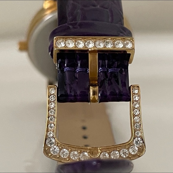 Victoria Wieck purple watch - Picture 6 of 7